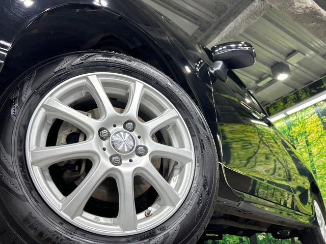 �y15�C���`�A���~�z�C�[���z�O�ςɃ}�b�`�����A���~�z�C�[���𑕒����Ă���܂��B�e��A���~�z�C�[����A�X�^�b�h���X�^�C�����戵�����Ă���܂��B���񂲑��k����������