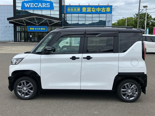 デリカミニT プレミアム 4WD