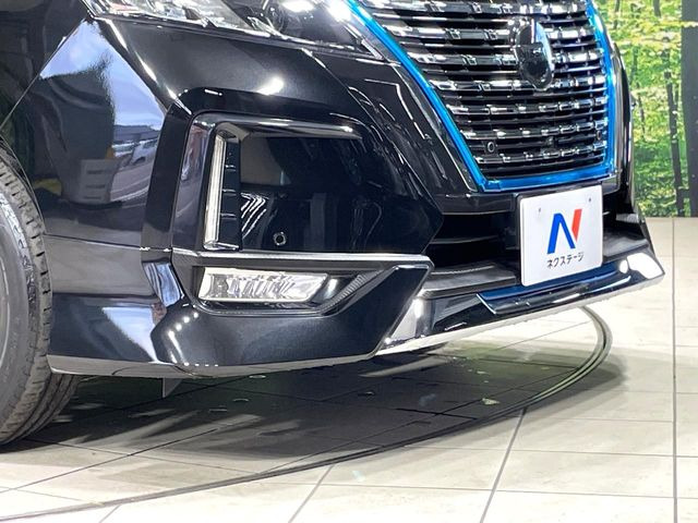 セレナ1.2 e-POWER ハイウェイスターV