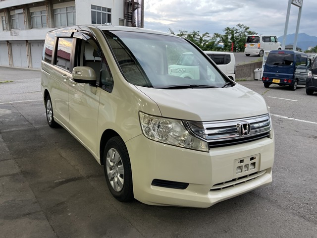 ステップワゴン2.0 L