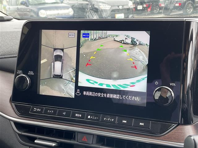 ノートオーラ1.2 G FOUR レザーエディション 4WD