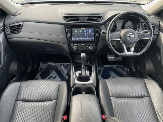 エクストレイル2.0 20Xi