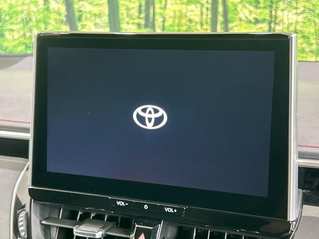 �y10.5�C���` �f�B�X�v���C�I�[�f�B�I�z���ʂ̃f�B�X�v���C��AppleCarPlay��AndroidAuto�����p�\�B�傫�ȉ�ʂŃX�}�z�i�r�A�v���������p���������܂���