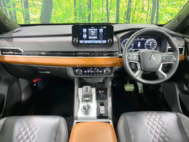 アウトランダーPHEV 2.4 P 4WD