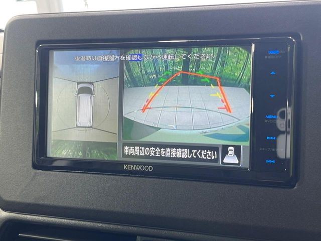 �y�}���`�A���E���h���j�^�[�z��p�̃J�����ɂ��A�ォ�猩���낵���悤�Ȏ��_��360�x�N���}�̎��͂��m�F���邱�Ƃ��ł��܂������p�������m�F���₷���A�����ꏊ�ł̐؂�Ԃ��⒓�Ԃ��X���[�Y�ɍs���܂��B