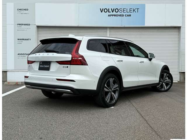 V60クロスカントリーウルトラ B5 AWD 4WD