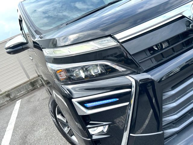 トヨタ ヴォクシー 2.0 ZS 煌 250.4万円 令和元年(2019年) 神奈川県