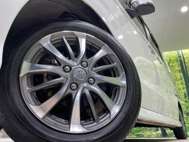 �y����14�C���`�A���~�z�C�[���z�O�ςɃ}�b�`���������A���~�z�C�[���𑕒����Ă���܂��B�e��ЊO�A���~�z�C�[����A�X�^�b�h���X�^�C�����戵�����Ă���܂��B���񂲑��k����������