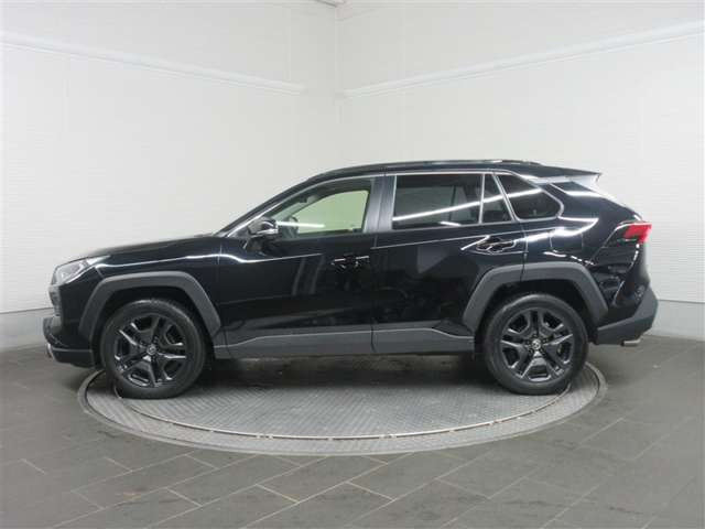 RAV42.0 アドベンチャー 4WD
