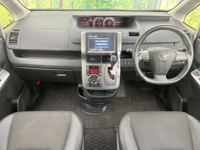 ヴォクシー2.0 ZS 煌Z