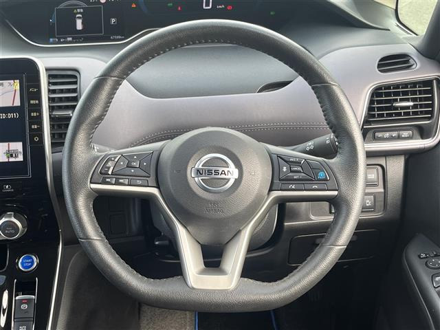セレナ1.2 e-POWER ハイウェイスターV アーバンクロム