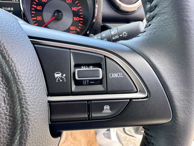 �A�N�Z���𓥂܂Ȃ��Ă��ݒ肵�����x�ő��s�\�ȃI�[�g�N���[�Y�R���g���[���𑕔����Ă��܂�!�����O�h���C�u�ł��^�]���y�ɂȂ�܂��B�u���[�L��V�t�g����ł������\�ł�!