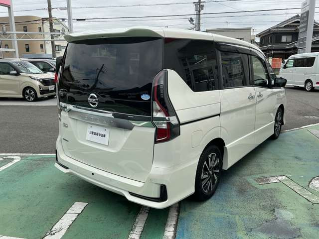 セレナ2.0 ハイウェイスターV