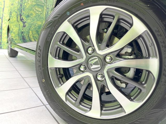 �y����14�C���`�A���~�z�C�[���z�O�ςɃ}�b�`���������A���~�z�C�[���𑕒����Ă���܂��B�e��ЊO�A���~�z�C�[����A�X�^�b�h���X�^�C�����戵�����Ă���܂��B���񂲑��k����������