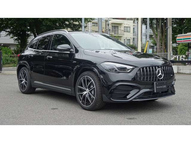 GLAクラスAMG GLA35 4マチック 4WD