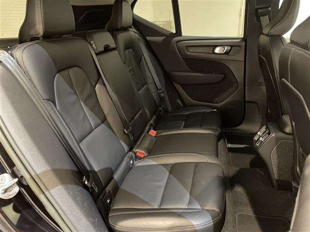 XC40アルティメット B4 AWD 4WD