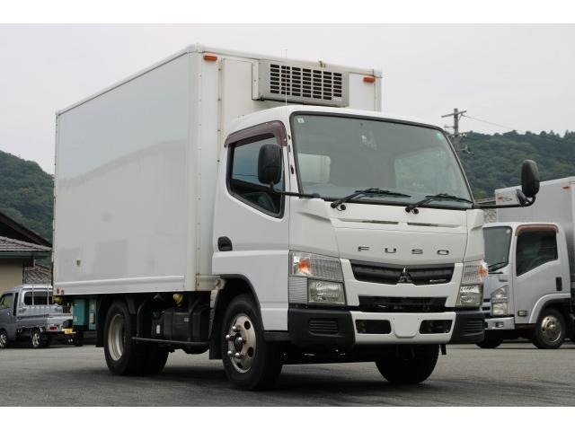 キャンター冷蔵冷凍車