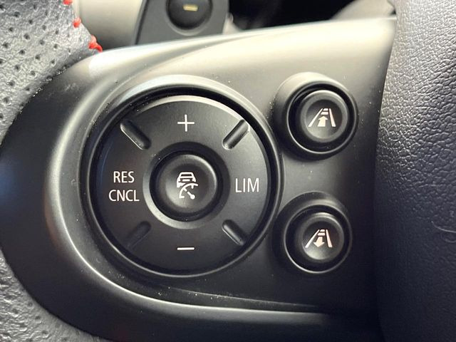 �����[�_�[�N���[�Y�R���g���[��:�O�̎ԂƂ̎Ԋԋ��������ɂƂ�A��葬�x�Ŏ������s���Ă���鎟����̃N���[�Y�R���g���[��!��ɍ������H�⎩���Ԑ�p���H�Ŏg�p����֗��ȋ@�\�ł�!