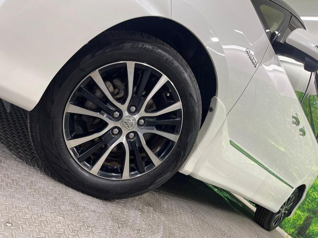 �y����17�C���`�A���~�z�C�[���z�O�ςɃ}�b�`���������A���~�z�C�[���𑕒����Ă���܂��B�e��ЊO�A���~�z�C�[����A�X�^�b�h���X�^�C�����戵�����Ă���܂��B���񂲑��k����������