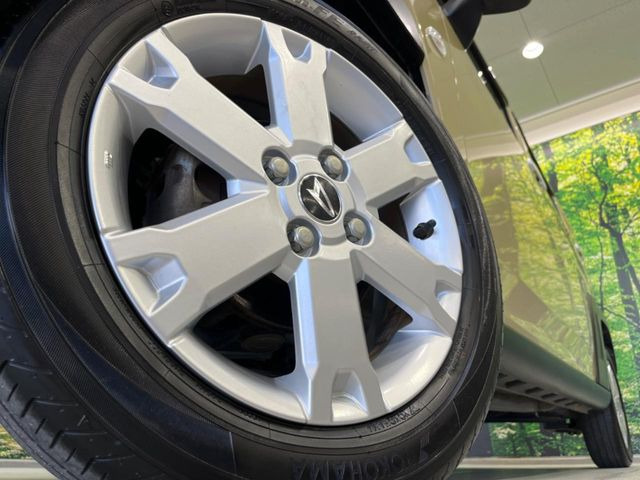 �y����15�C���`�A���~�z�C�[���z�O�ςɃ}�b�`���������A���~�z�C�[���𑕒����Ă���܂��B�e��ЊO�A���~�z�C�[����A�X�^�b�h���X�^�C�����戵�����Ă���܂��B���񂲑��k����������
