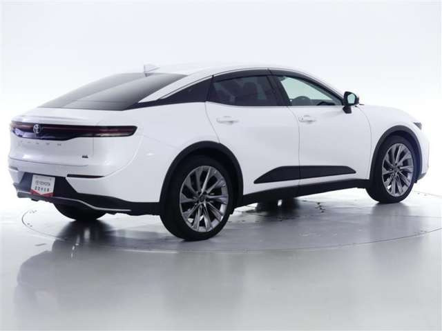 クラウンクロスオーバー2.5 G アドバンスト レザー パッケージ E-Four 4WD