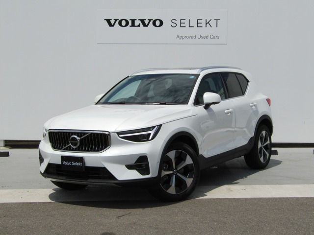 XC40ウルトラ B4 AWD 4WD