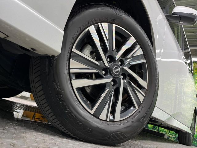 �y����16�C���`�A���~�z�C�[���z�O�ςɃ}�b�`���������A���~�z�C�[���𑕒����Ă���܂��B�e��ЊO�A���~�z�C�[����A�X�^�b�h���X�^�C�����戵�����Ă���܂��B���񂲑��k����������