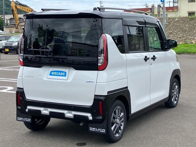 デリカミニT プレミアム 4WD