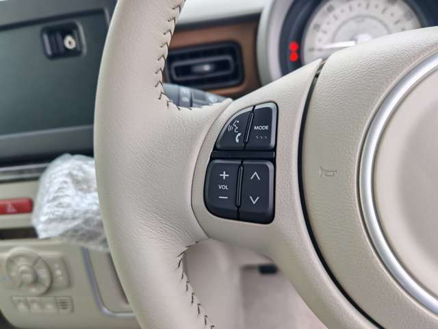 �Ή^�]���ł���𗣂����ɃI�[�f�B�I�̑��삪�ł���w�X�e�A�����O�X�C�b�`�x�@�\������܂�!