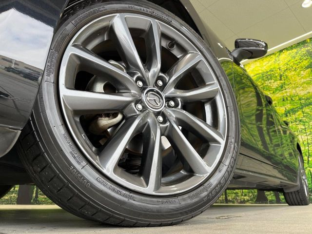 �y����18�C���`�A���~�z�C�[���z�O�ςɃ}�b�`���������A���~�z�C�[���𑕒����Ă���܂��B�e��ЊO�A���~�z�C�[����A�X�^�b�h���X�^�C�����戵�����Ă���܂��B���񂲑��k����������