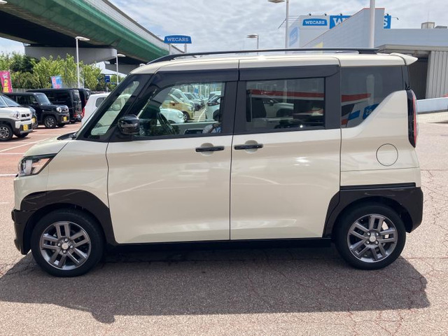 デリカミニT プレミアム 4WD