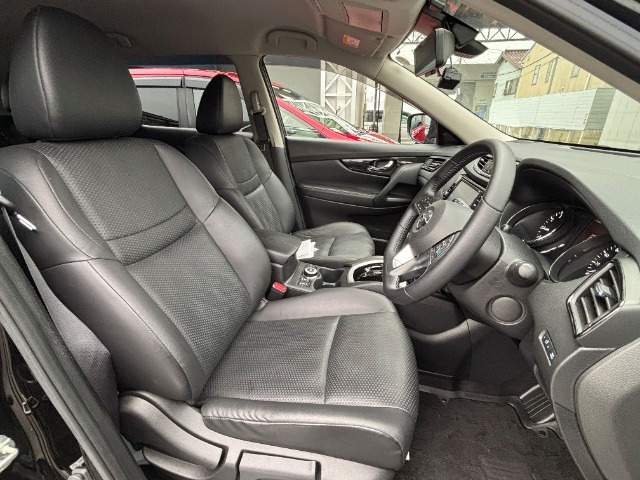エクストレイル2.0 20Xi 4WD