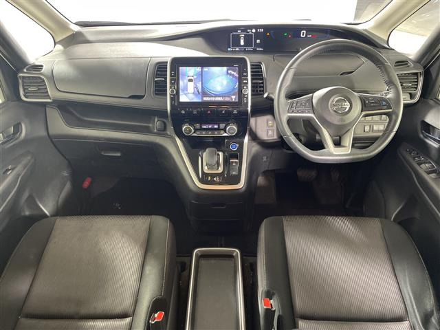 セレナ1.2 e-POWER ハイウェイスターV