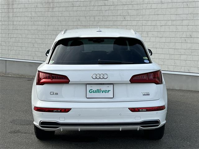 Q52.0 TFSI クワトロ 4WD