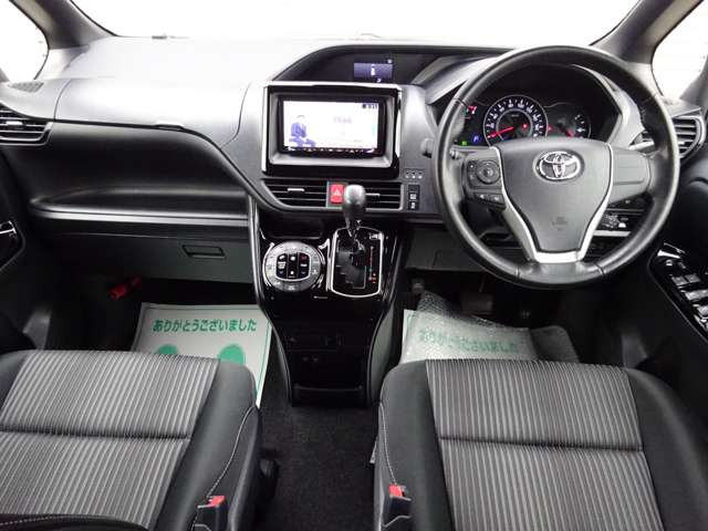 ヴォクシー2.0 ZS 4WD