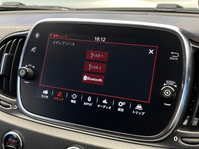 ��Bluetooth:���莝���̃X�}�[�g�t�H���ȂǂƐڑ����A�n���Y�t���[�ʘb��Տꊴ����~���[�W�b�N�Đ������y���݂��������܂��B�����ڑ��ł��̂Ŕς킵��������܂����