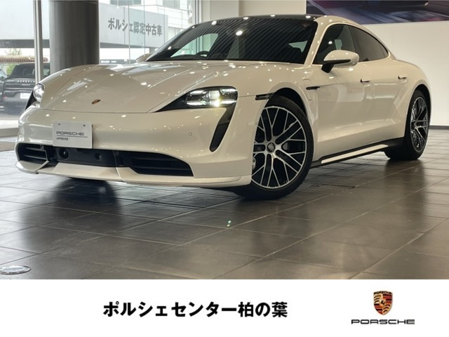 タイカンターボ 4シート 4WD