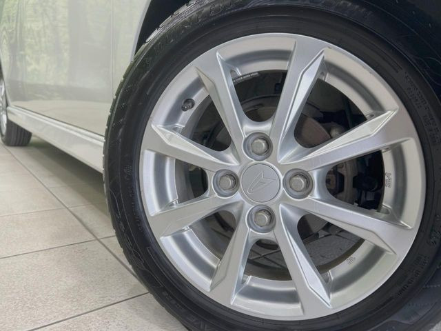 �y����14�C���`�A���~�z�C�[���z�O�ςɃ}�b�`���������A���~�z�C�[���𑕒����Ă���܂��B�e��ЊO�A���~�z�C�[����A�X�^�b�h���X�^�C�����戵�����Ă���܂��B���񂲑��k����������