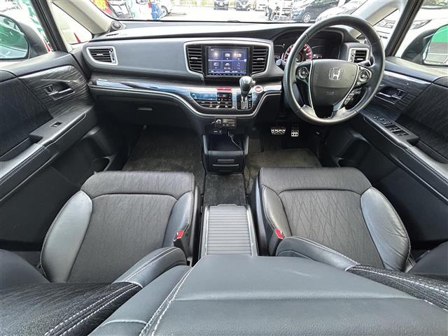 オデッセイ2.4 アブソルート EX ホンダ センシング 4WD