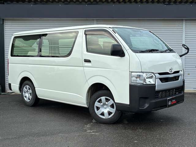 ハイエースバン2.8 DX ロング ディーゼル 4WD