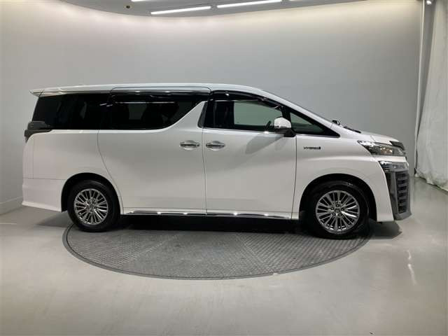 ヴェルファイアハイブリッド 2.5 Z ゴールデンアイズ E-Four 4WD