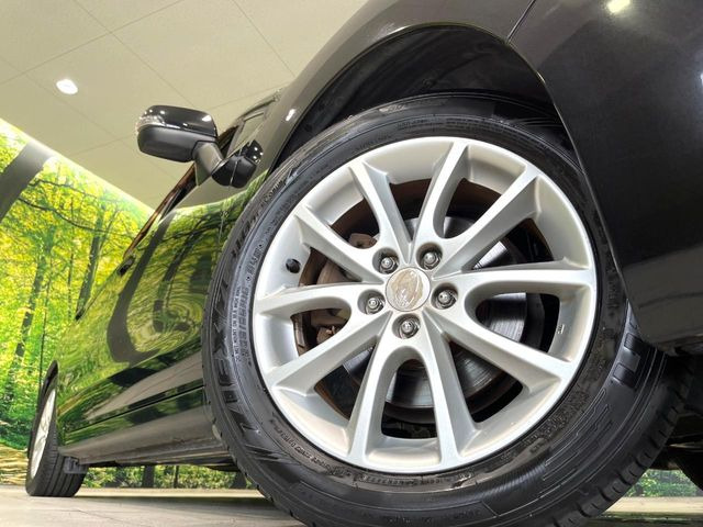 �y����16�C���`�A���~�z�C�[���z�O�ςɃ}�b�`���������A���~�z�C�[���𑕒����Ă���܂��B�e��ЊO�A���~�z�C�[����A�X�^�b�h���X�^�C�����戵�����Ă���܂��B���񂲑��k����������