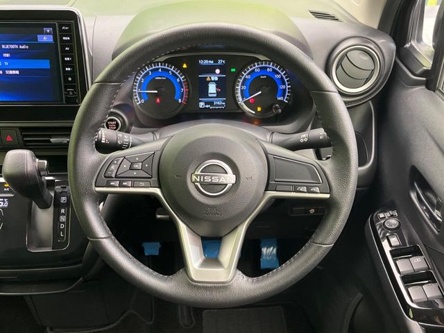�y�X�e�A�����O�X�C�b�`�z�^�]���A�O������ڐ������炷���ƂȂ��A�I�[�f�B�I���̑��삪�\�ȕ֗��@�\!���S&���K�ȃh���C�u�����o���Ă���܂���