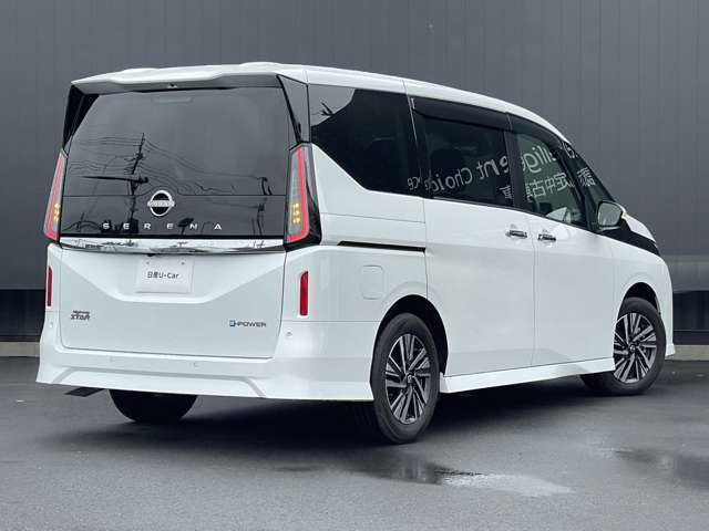セレナ1.4 e-POWER ハイウェイスターV