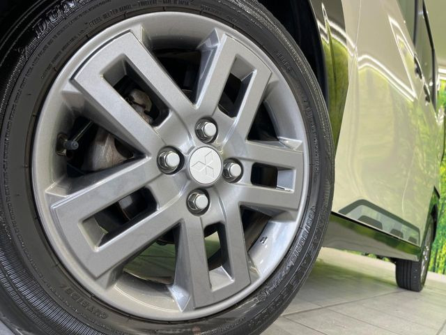 �y����15�C���`�A���~�z�C�[���z�O�ςɃ}�b�`���������A���~�z�C�[���𑕒����Ă���܂��B�e��ЊO�A���~�z�C�[����A�X�^�b�h���X�^�C�����戵�����Ă���܂��B���񂲑��k����������