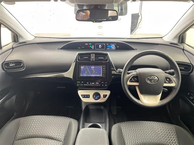 プリウス1.8 S セーフティ プラス