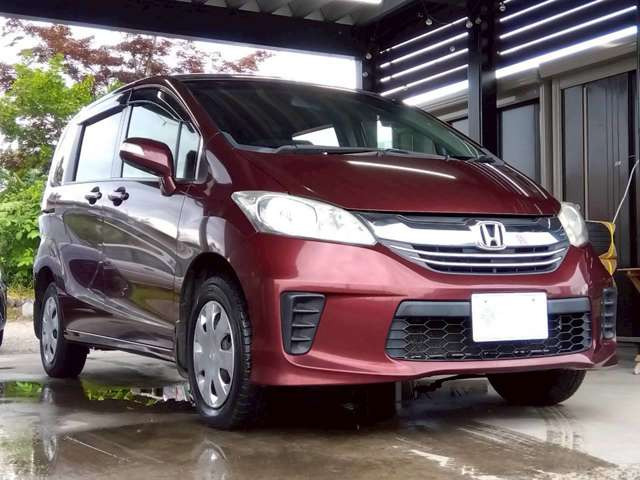 フリード1.5 G プレミアムエディション 4WD