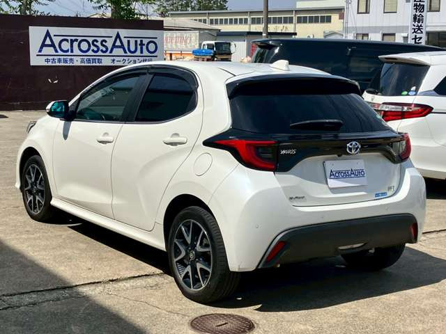 ヤリス1.5 ハイブリッド Z E-Four 4WD