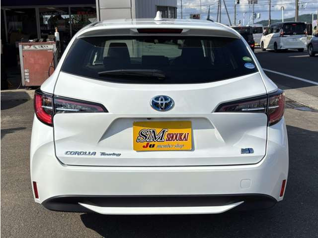 カローラツーリング1.8 ハイブリッド G-X E-Four 4WD