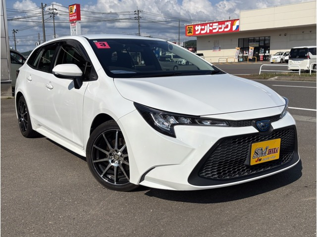 カローラツーリング1.8 ハイブリッド G-X E-Four 4WD